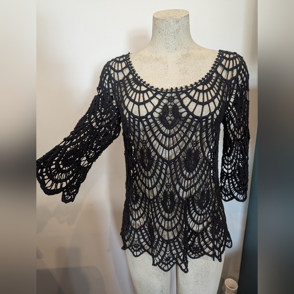Delicate Vintage Cotton Crocheted Sweater Black Size XL, Fits M/L